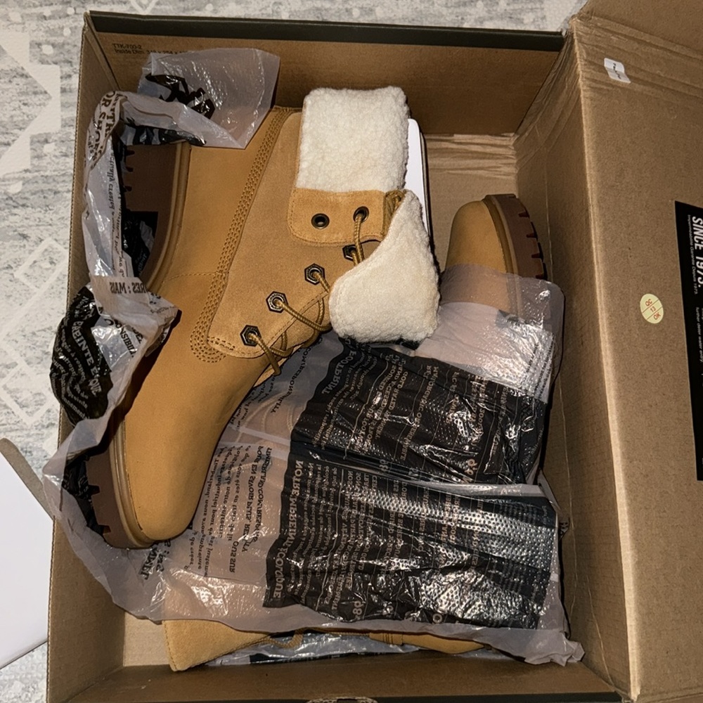 Timberlands - Picture 7 of 8